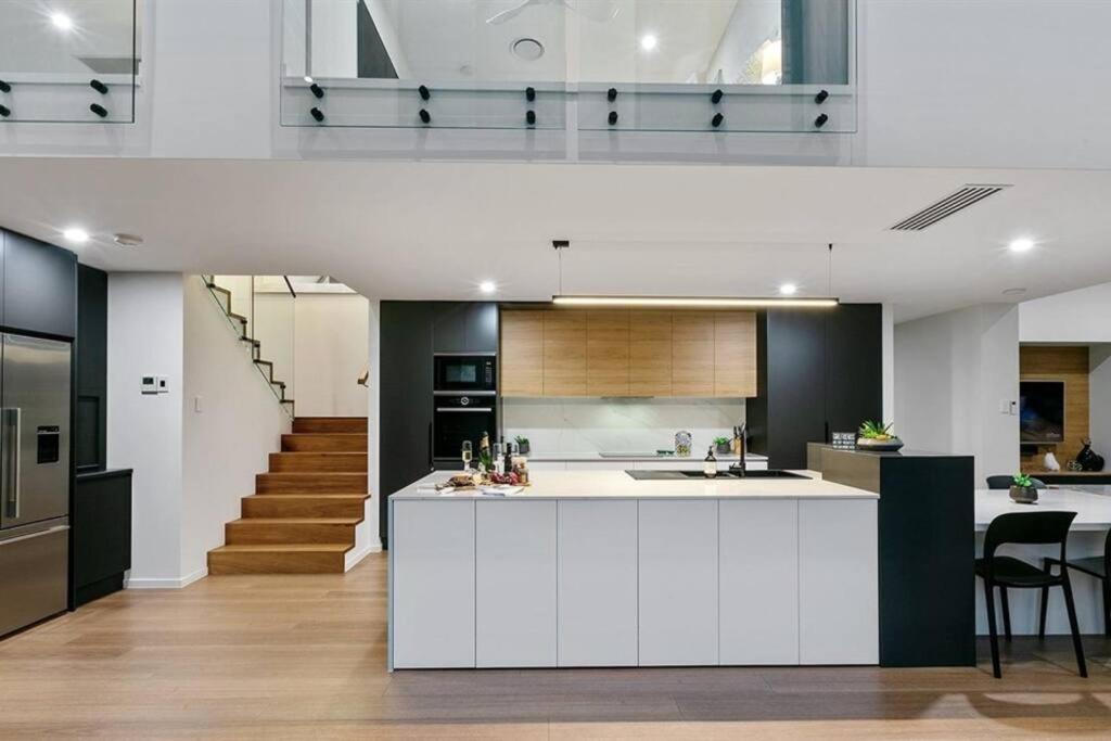 Beachside Buddina Luxury Family House 5 Bedrooms 外观 照片