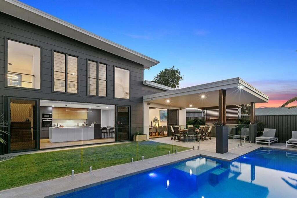 Beachside Buddina Luxury Family House 5 Bedrooms 外观 照片