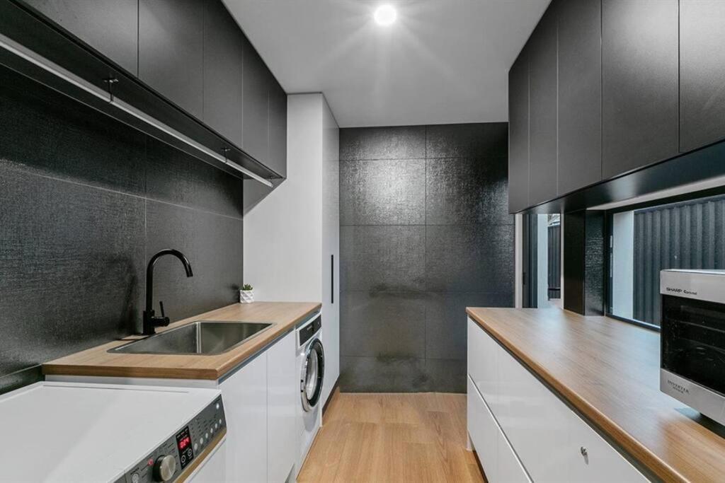 Beachside Buddina Luxury Family House 5 Bedrooms 外观 照片